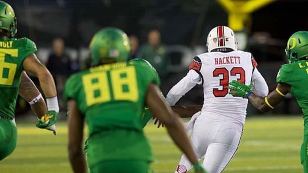 After embarrassing home loss, Oregon’s flaws exposed; TCU winning despite injuries